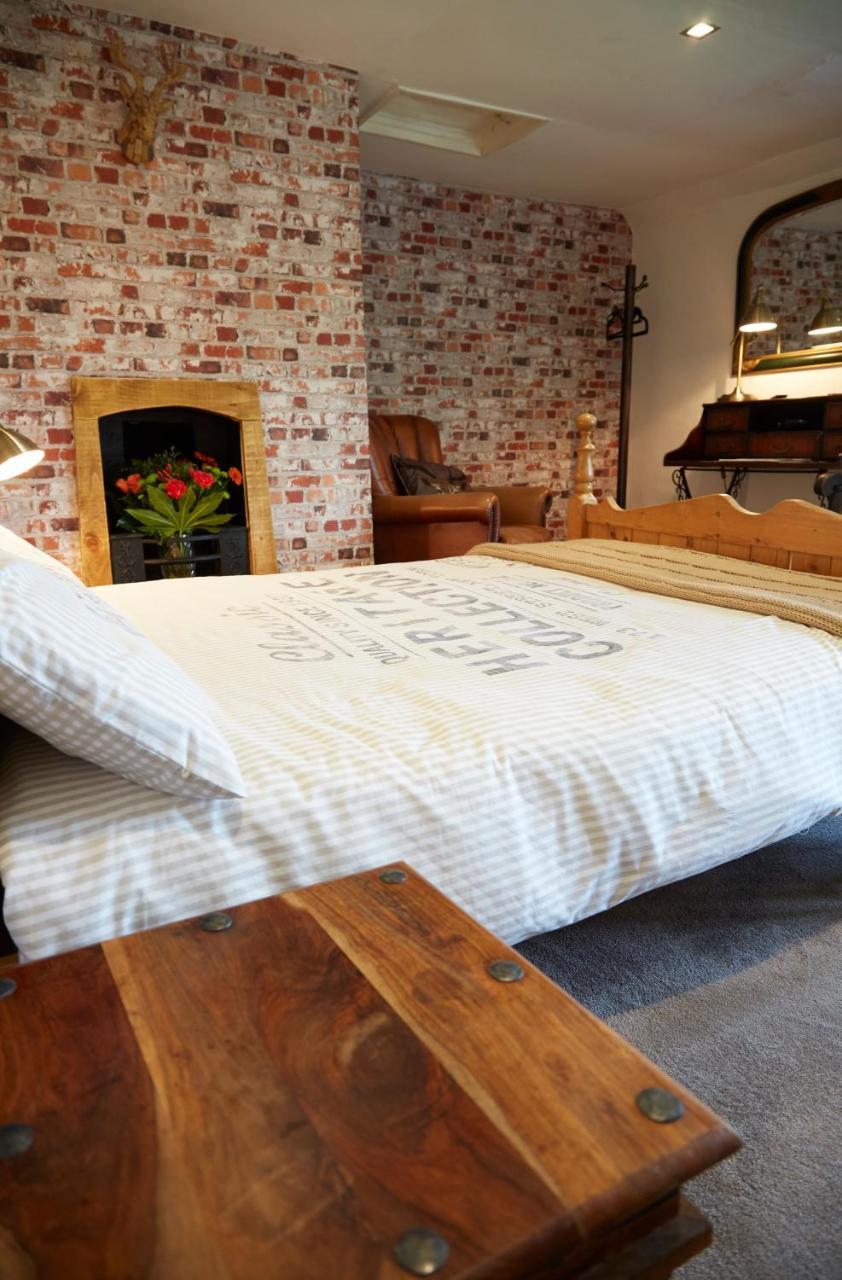 Lower Drayton Farm B&B Stafford Esterno foto